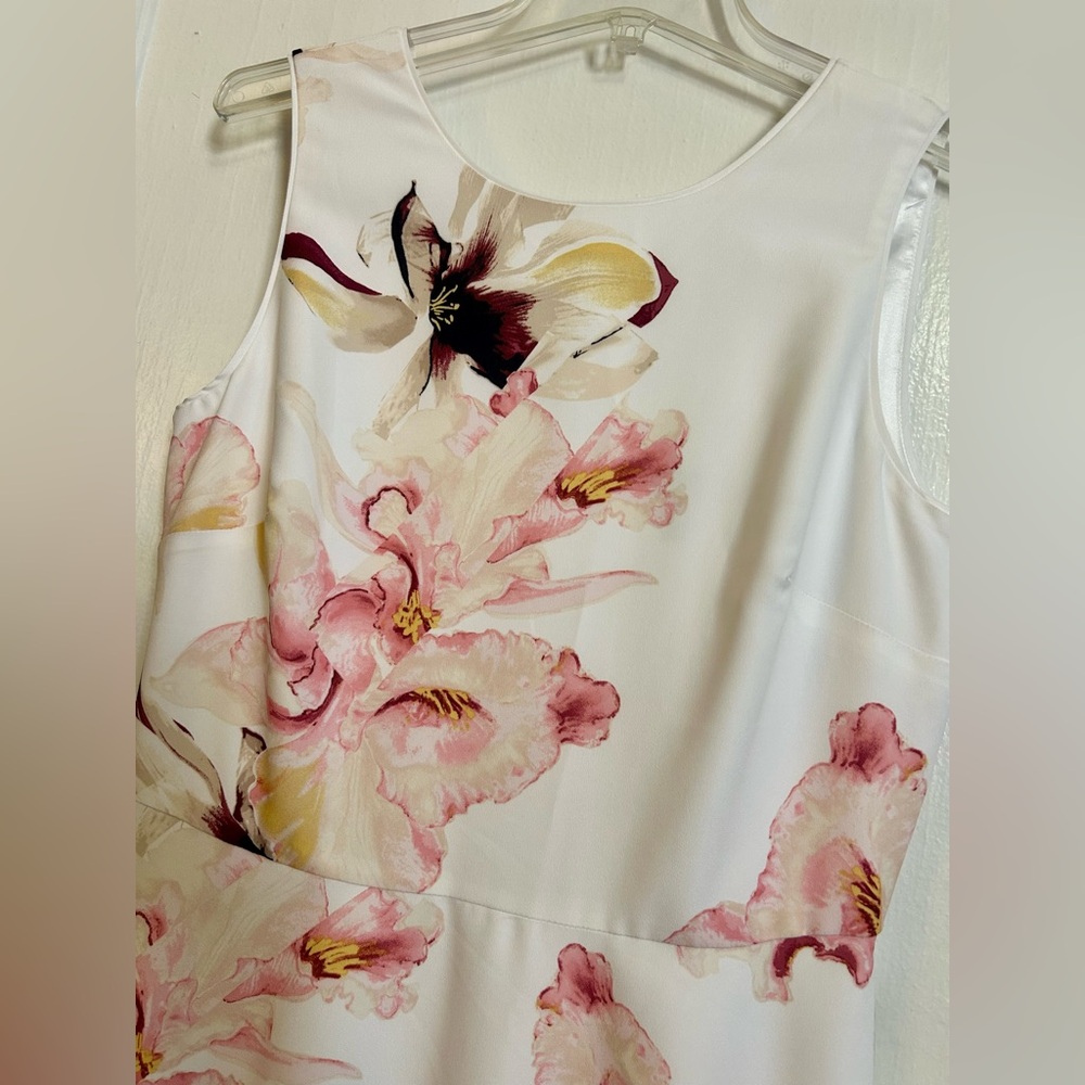White House Black Market Cream Floral V-Neck Midi Dress with Pink Accents - Picture 2 of 9